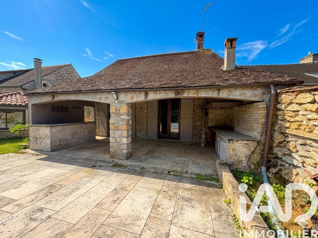 House in Pringy, Ile-de-France, France 3 - 17779294