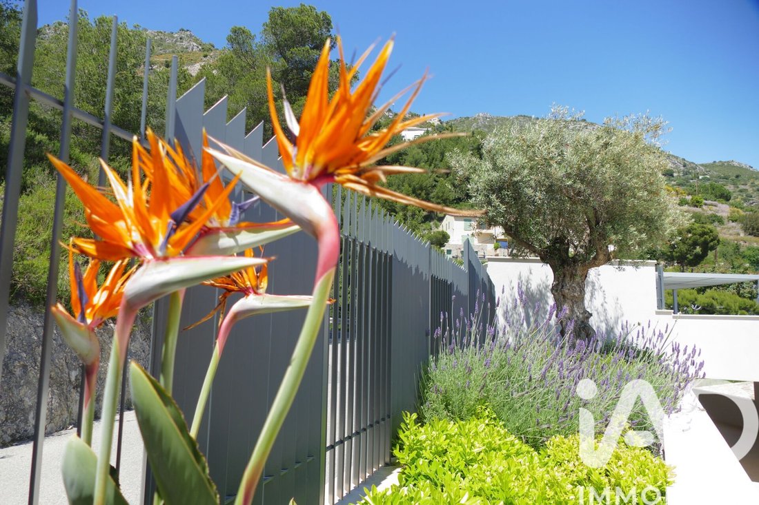 House in Èze, Provence-Alpes-Côte d'Azur, France 4 - 17778738