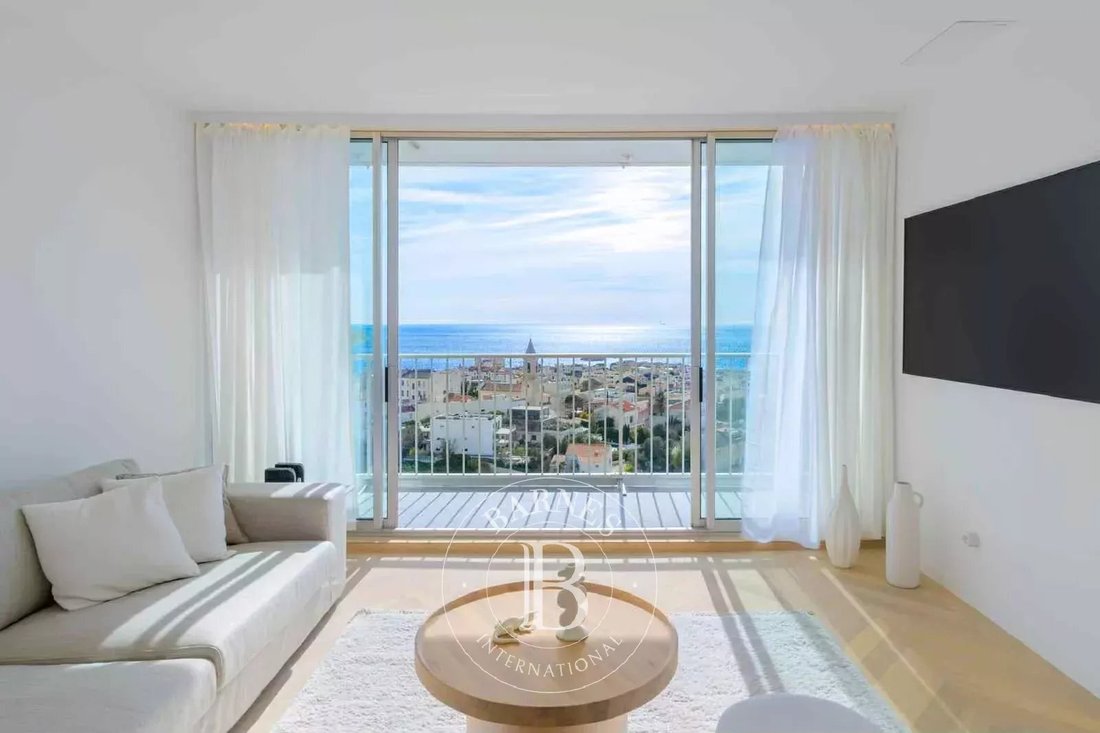 Apartment in Le Pharo, 7e Arrondissement, Marseille 1 - 16753211