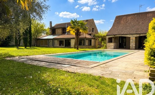House in Pringy, Ile-de-France, France 1