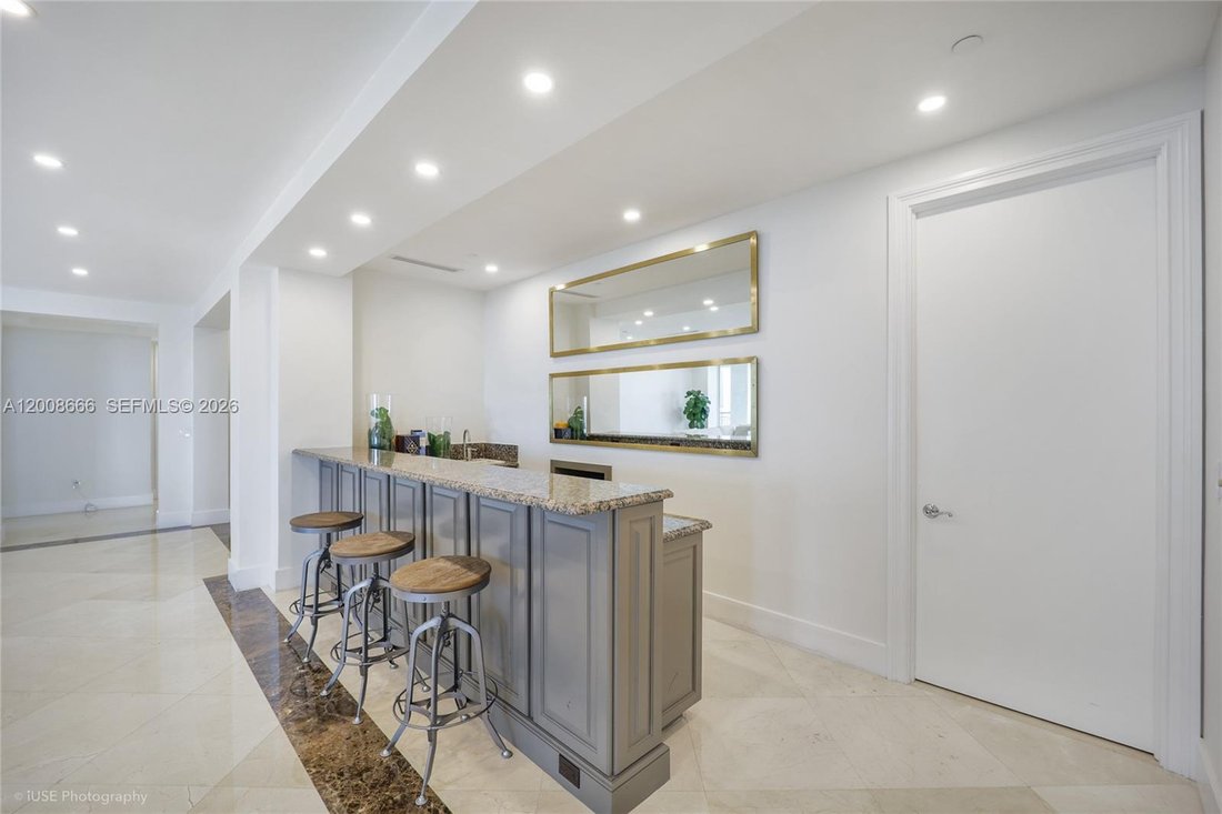 Condo in Miami, Florida, United States 4 - 17777670