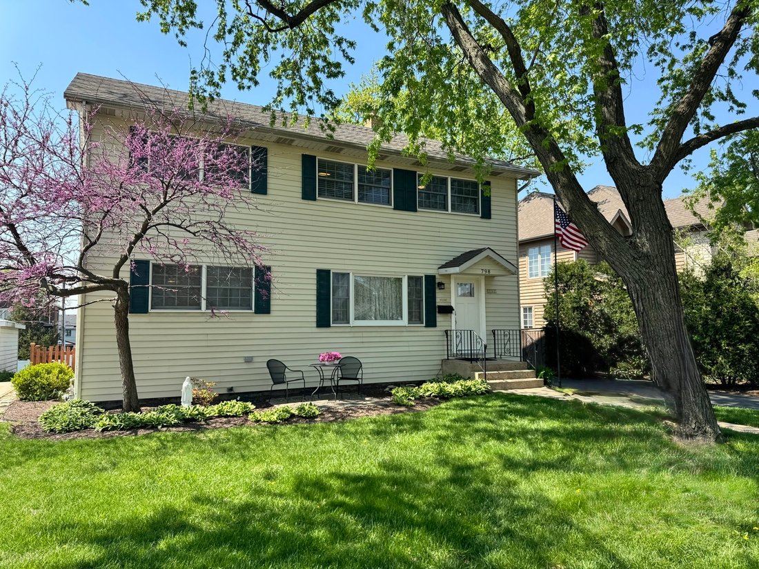 House in Elmhurst, Illinois, United States 1 - 17677074