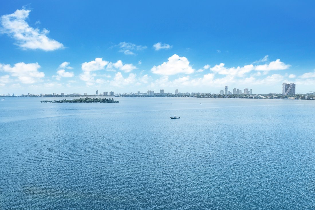Condo in Miami, Florida, United States 2 - 17777777