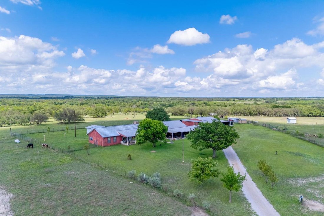 House in Mullin, Texas, United States 2 - 17777896