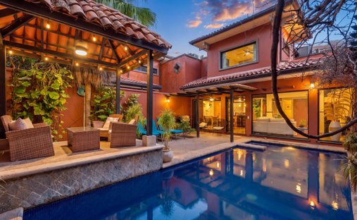 Condo in Playa Langosta, Guanacaste Province, Costa Rica 1
