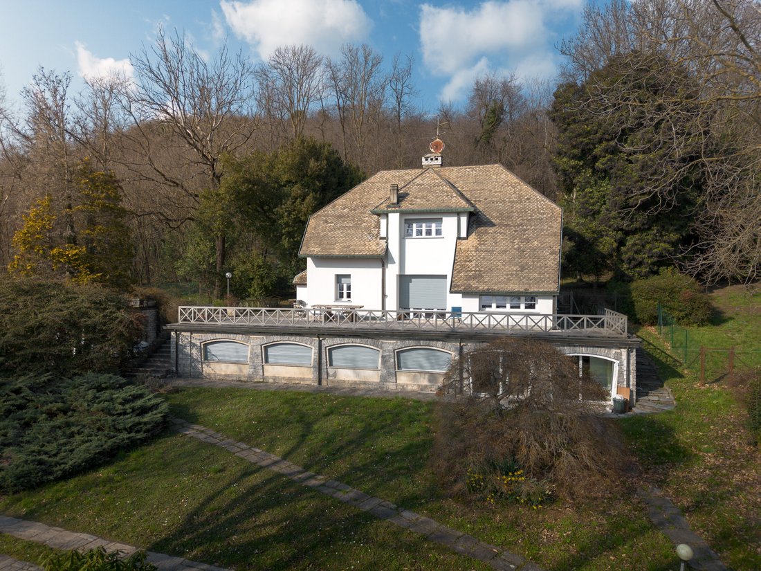 Villa in Comerío, Lombardy, Italy 1 - 17779312