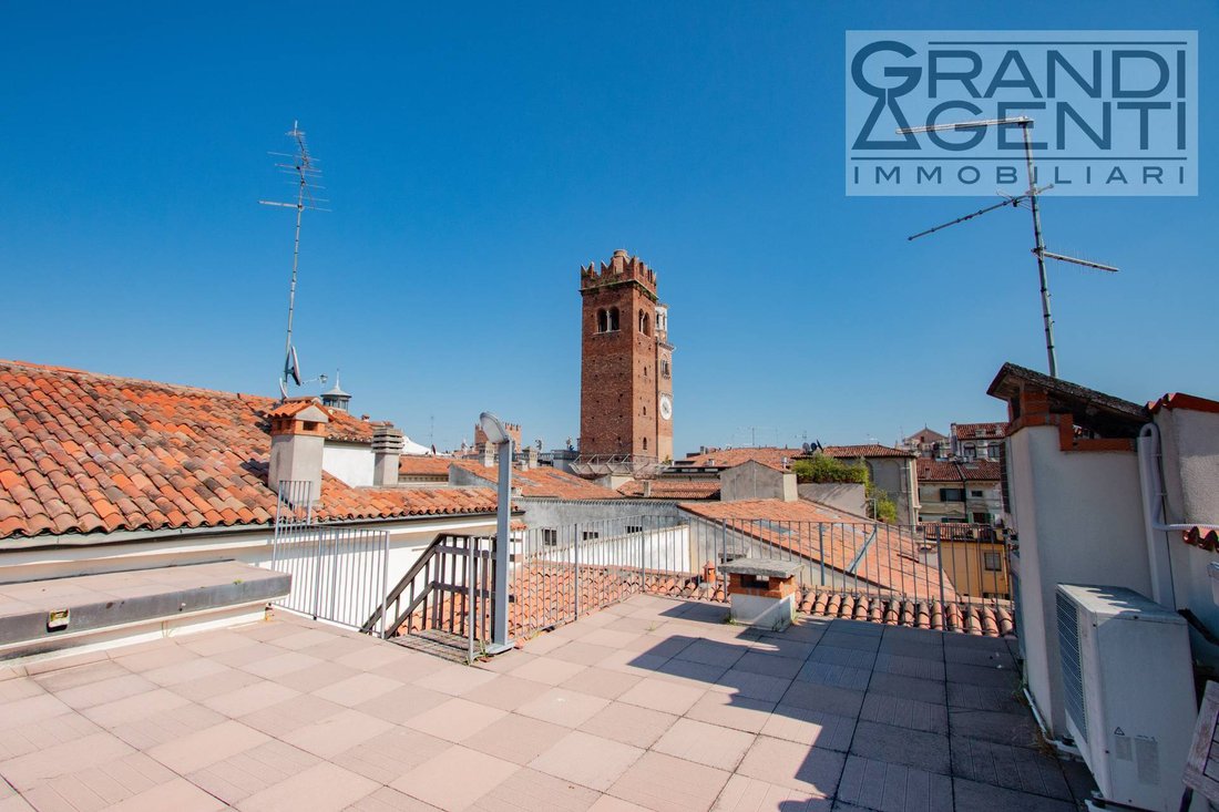 Apartment in Center, Verona, Veneto 1 - 17783454