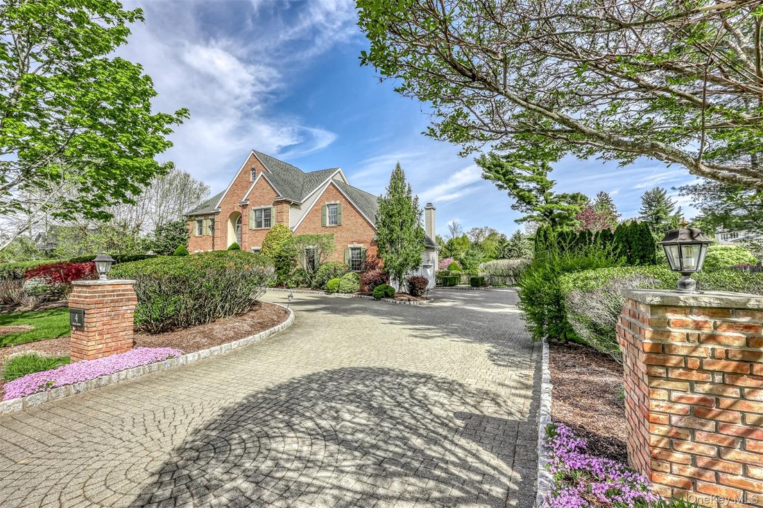 House in Montebello, New York, United States 4 - 17781249