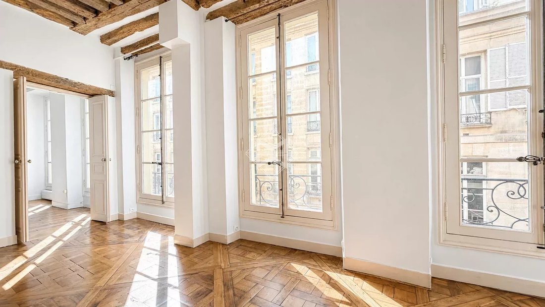 Apartment in Saint Thomas d'Aquin, Paris 7e Arrondissement, Paris 2 - 17647116