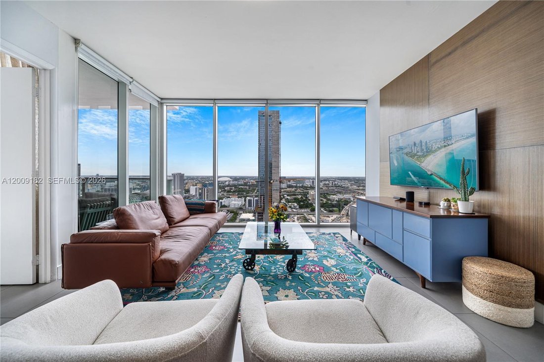 Condo in Miami, Florida, United States 2 - 17781395
