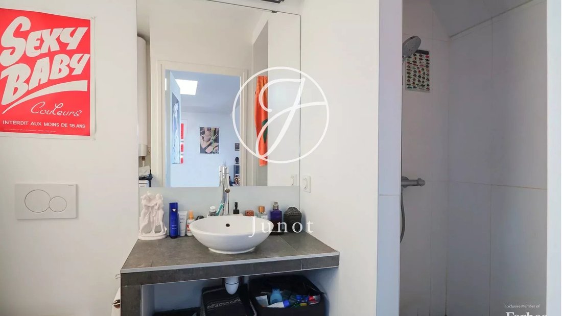 Apartment in Triangle d'Or, Paris 8e Arrondissement, Paris 5 - 15954891