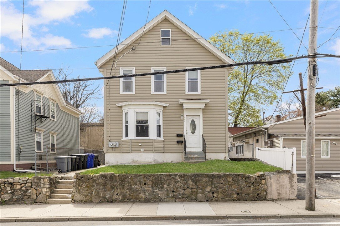 North Providence, Rhode Island, United States 1 - 17778571