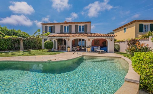 Villa in Les Issambres, Roquebrune-sur-Argens, France 1