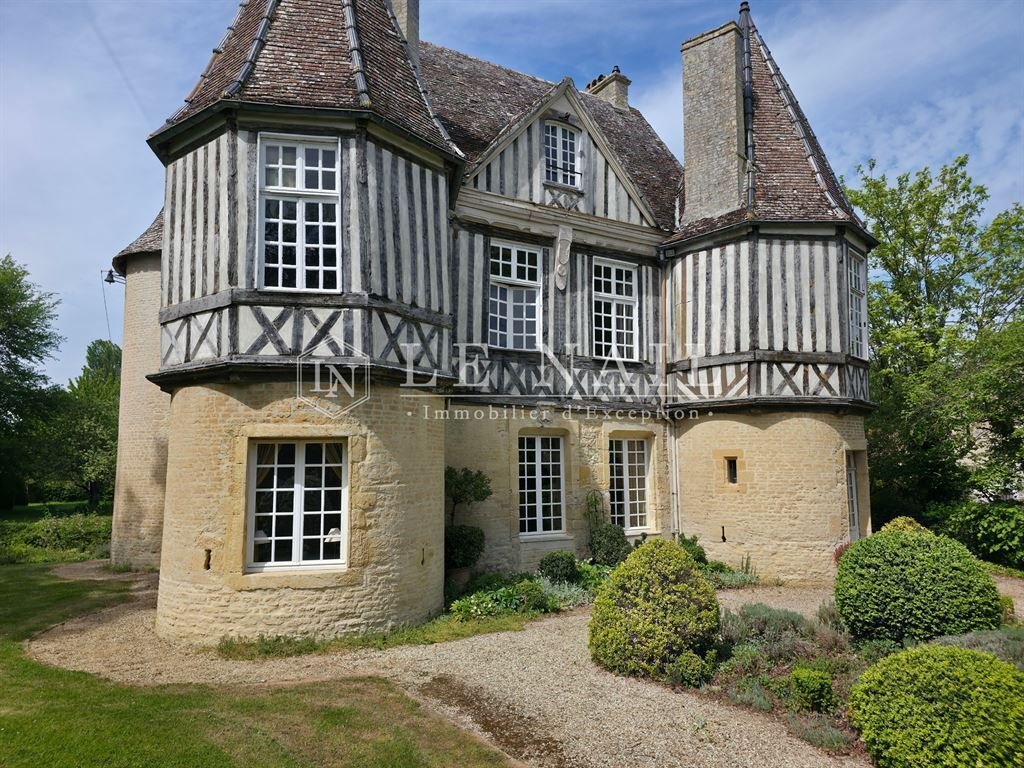 Estate in Saint-Pierre-sur-Dives, Saint-Pierre-en-Auge, France 4 - 14748627