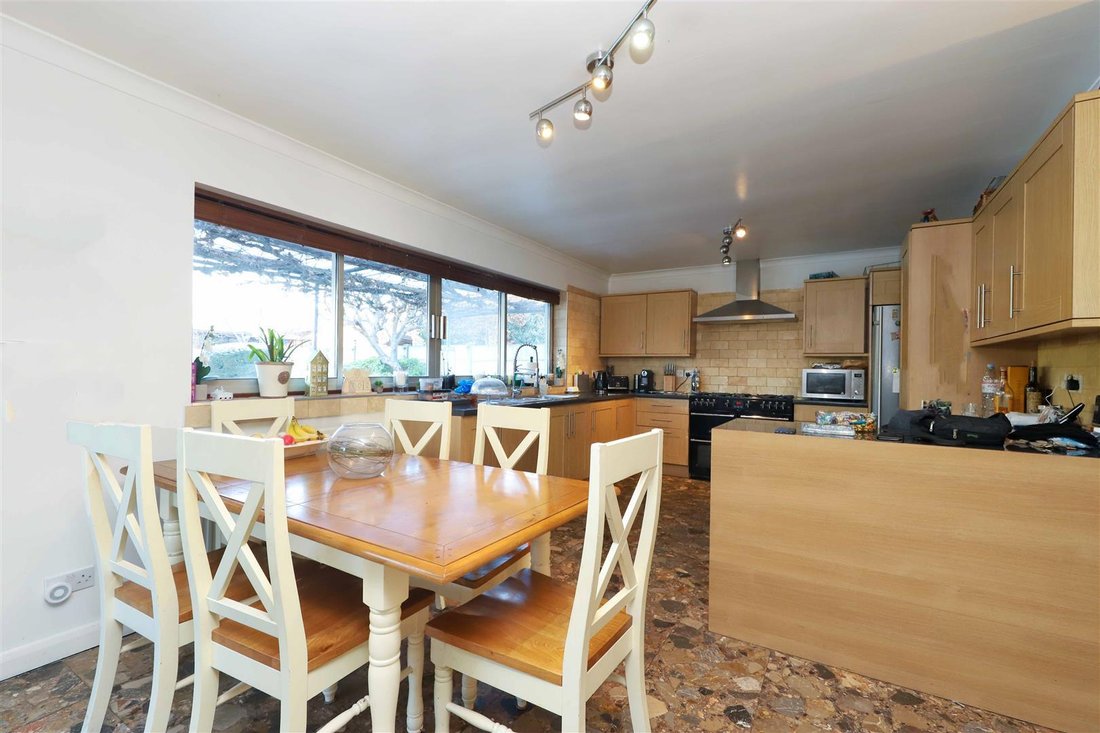 House in Eastcote Village, Hillingdon, England 5 - 17780906