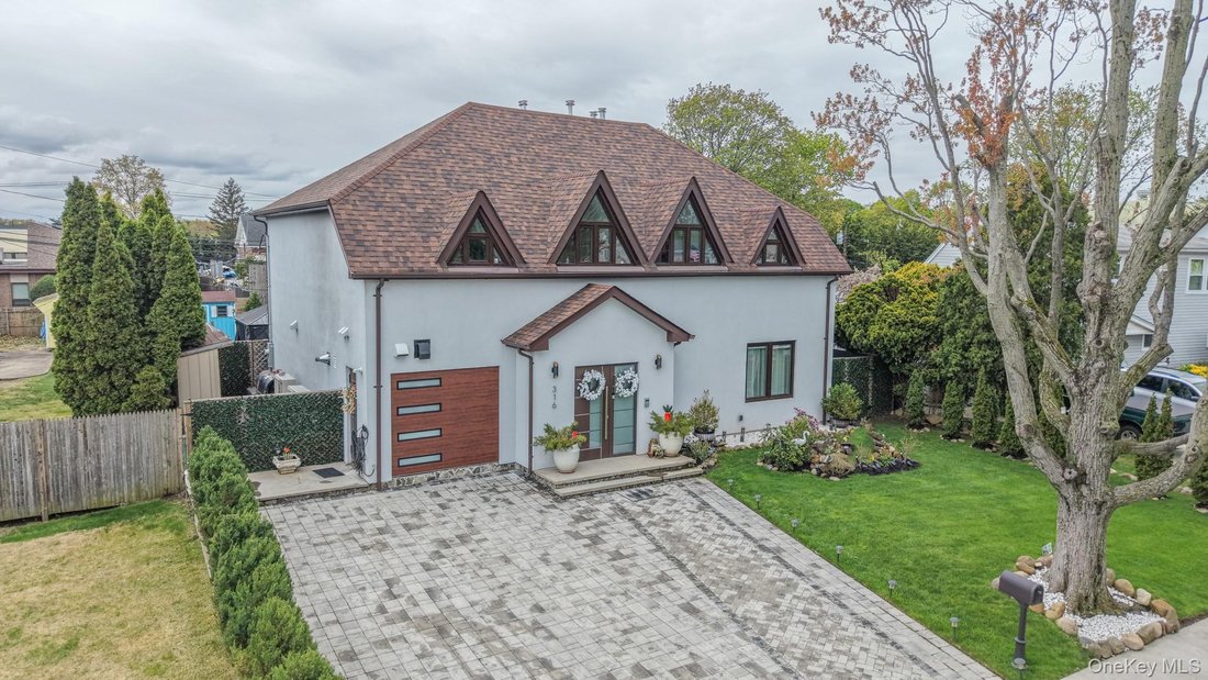 House in Hicksville, New York, United States 3 - 17781241