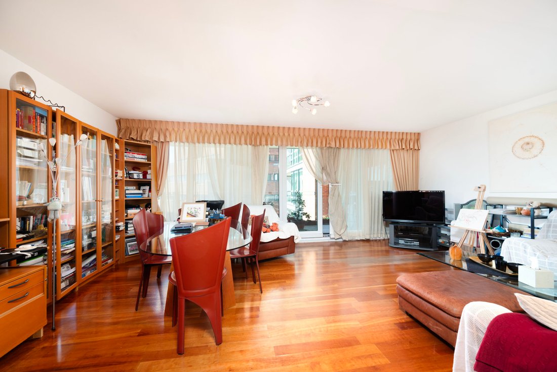 Apartment in St John's Wood, Westminster, England 2 - 17778596