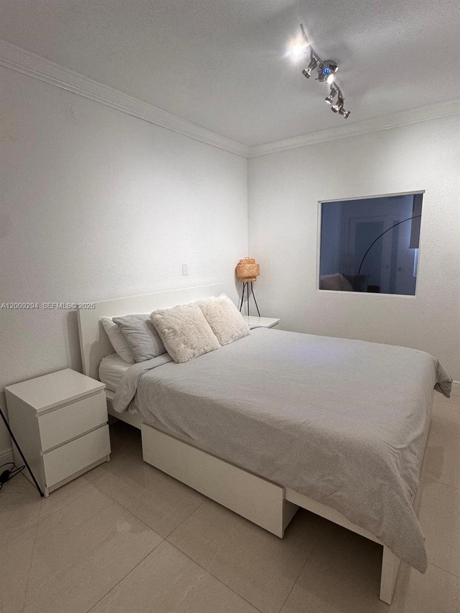 Condo in Miami Beach, Florida, United States 5 - 17781383