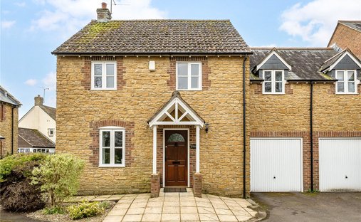 Casa a Haselbury Plucknett, Inghilterra 1