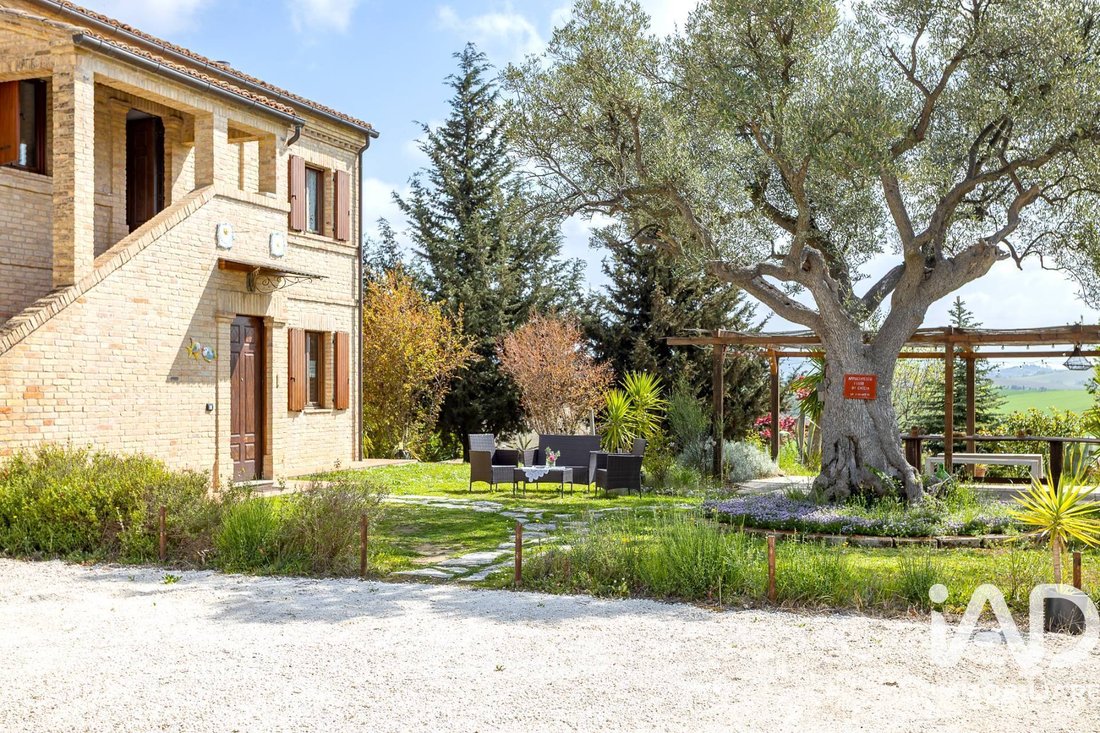 Villa in Recanati, Marche, Italy 3 - 17783452