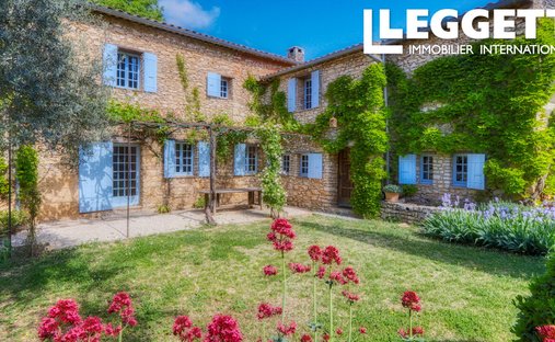 Villa in Villars, Provence-Alpes-Côte d'Azur, France 1