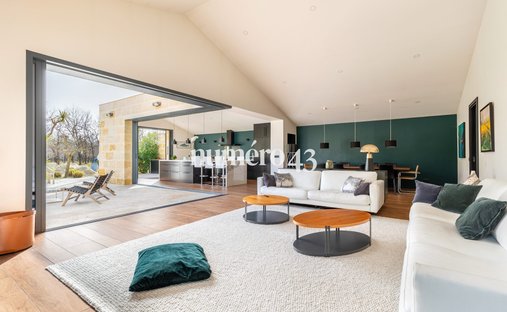 Villa in Grayan-et-l'Hopital, Nouvelle-Aquitaine, France 1