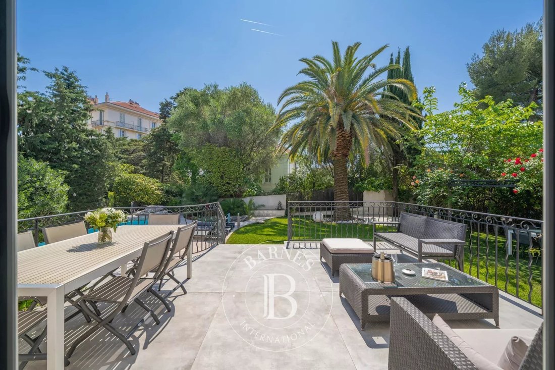 Villa in Cannes, Provence-Alpes-Côte d'Azur, France 2 - 17779938