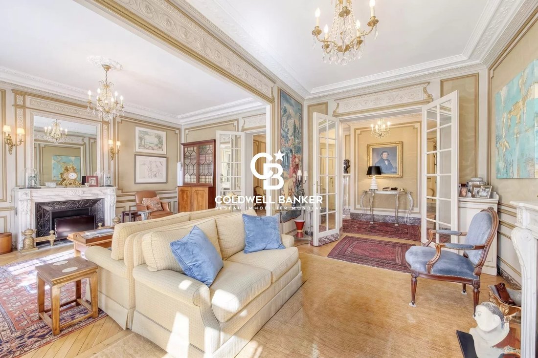 Apartment in Hoche-Friedland, Paris 8e Arrondissement, Paris 1 - 17782627
