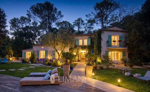 Villa in Nord, Roquefort-les-Pins, France 1