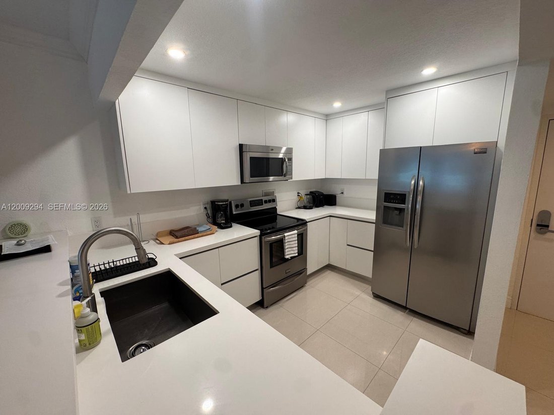 Condo in Miami Beach, Florida, United States 1 - 17781383