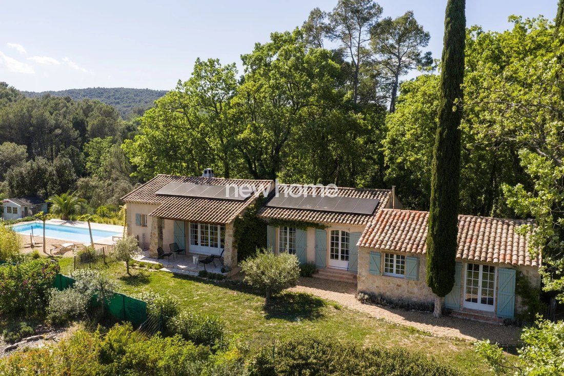 House in Flayosc, Provence-Alpes-Côte d'Azur, France 2 - 17505379