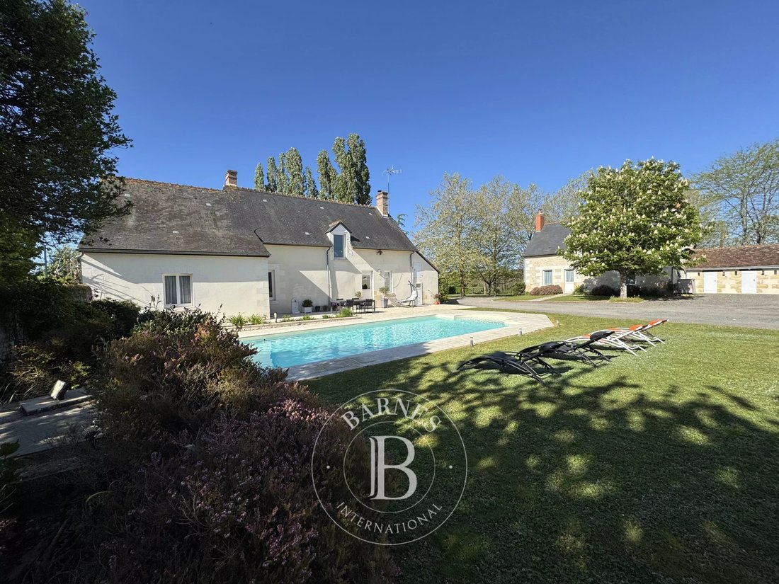 Estate in Loches, Centre-Val de Loire, France 4 - 17782675
