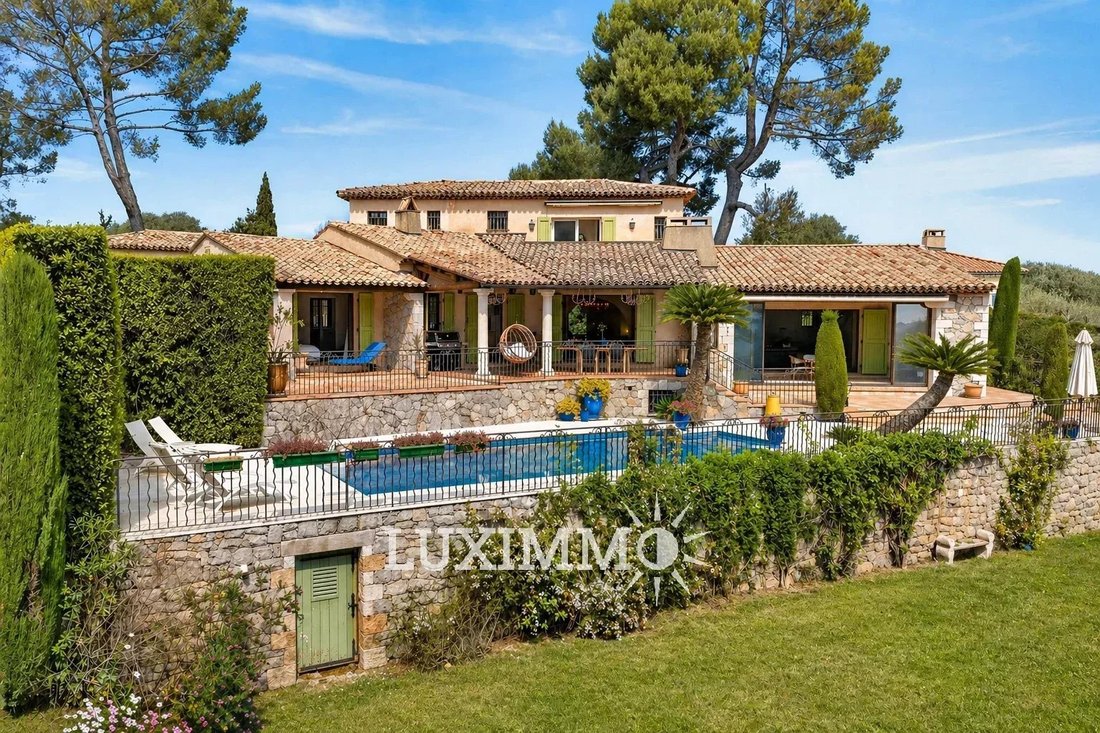 Villa in Mougins, Provence-Alpes-Côte d'Azur, France 1 - 15949431