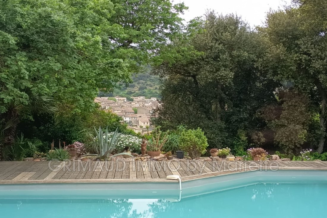 Villa in La Garde-Freinet, Provence-Alpes-Côte d'Azur, France 1 - 17274693
