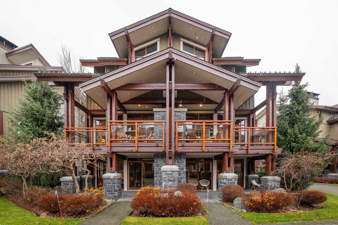 Condo in Whistler, British Columbia, Canada 2 - 17783407
