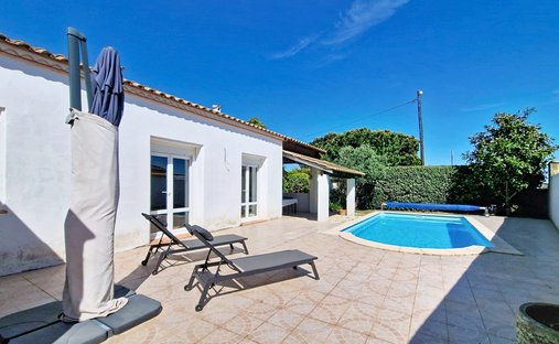 House in Sauvian, Occitania, France 1