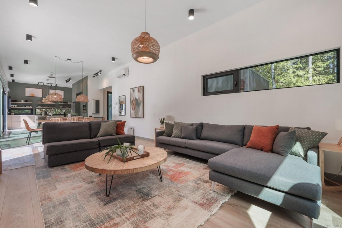 House in Courtenay, British Columbia, Canada 2 - 17782410