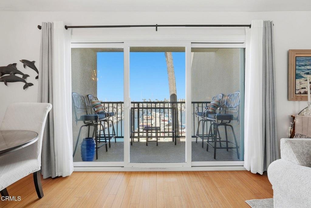 Condo in Oxnard, California, United States 5 - 17780592