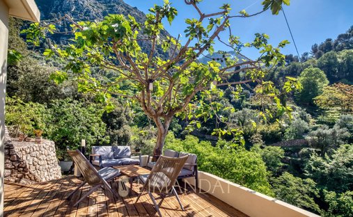 Villa à Castellar, Provence-Alpes-Côte d'Azur, France 1