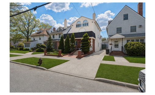 House in New York, New York, United States 1