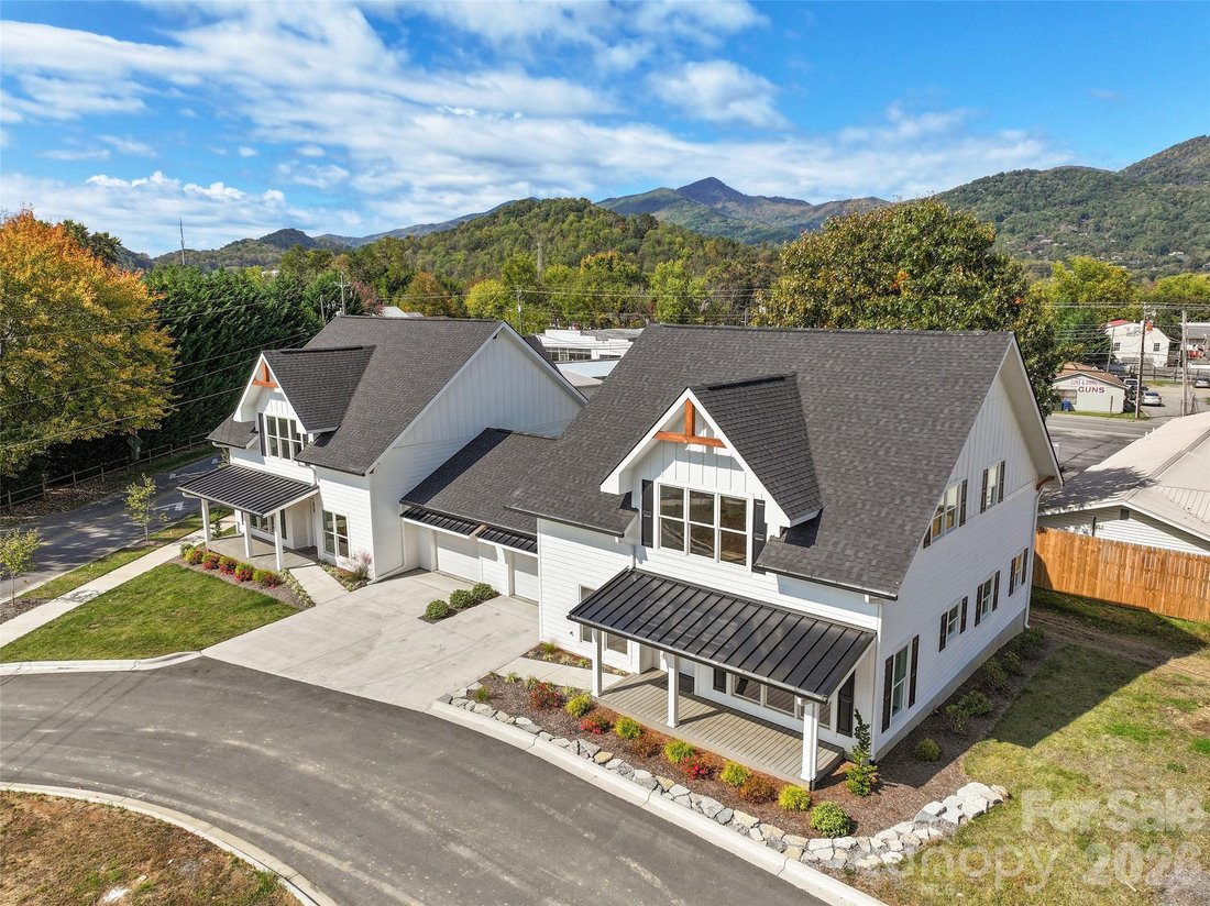 Townhouse in Waynesville, North Carolina, United States 2 - 17782980