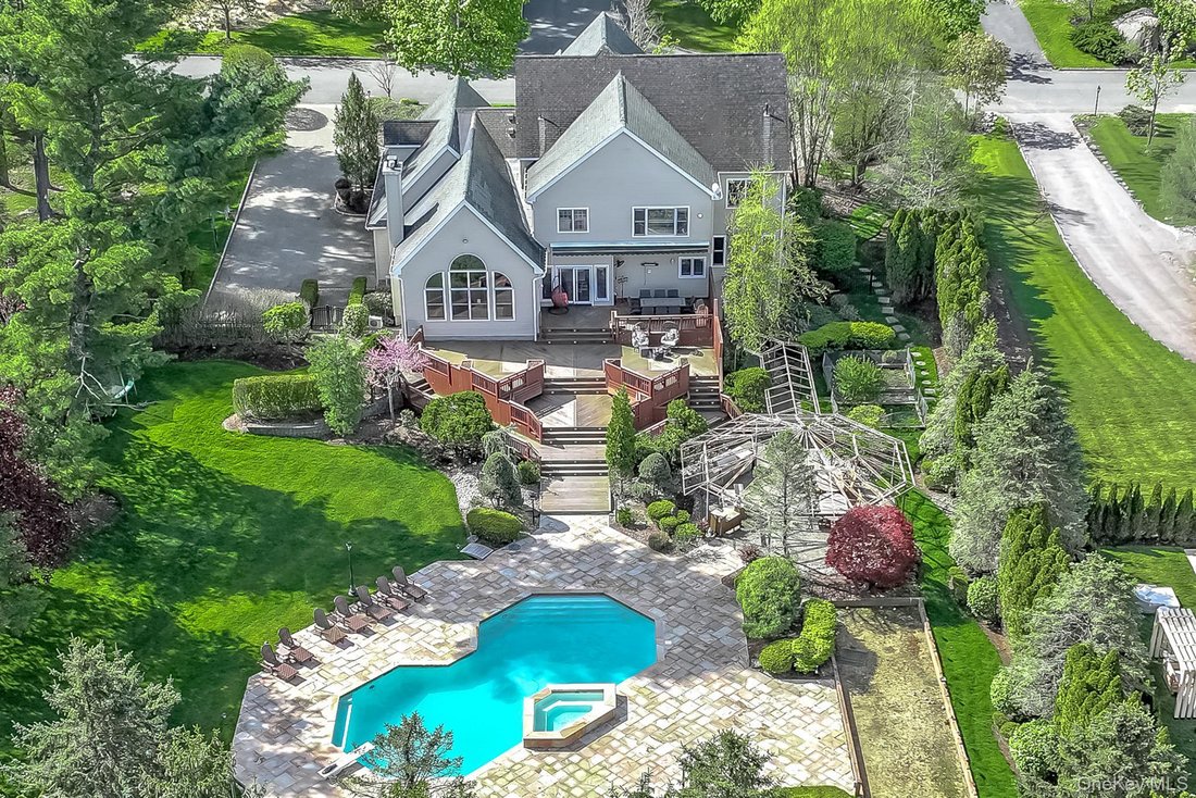 House in Montebello, New York, United States 2 - 17781249