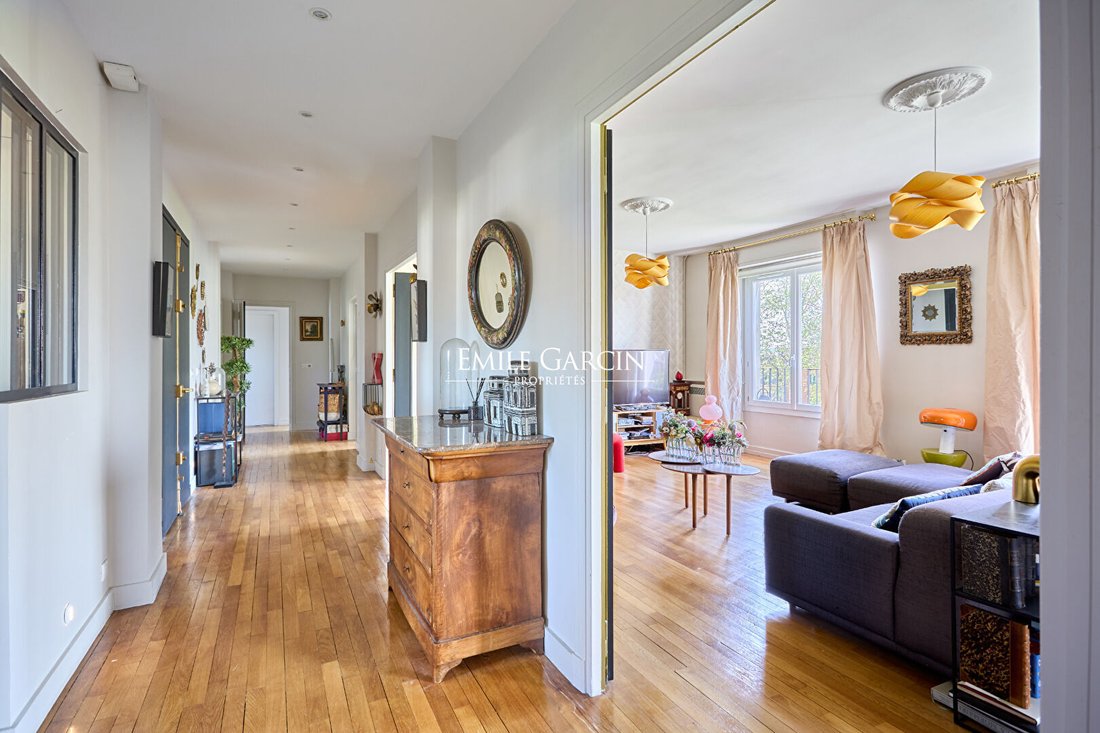 Apartment in Domaine National du Château, Versailles, France 1 - 17779795