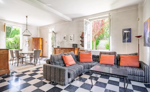House in Péreire, Saint-Germain-en-Laye, France 1