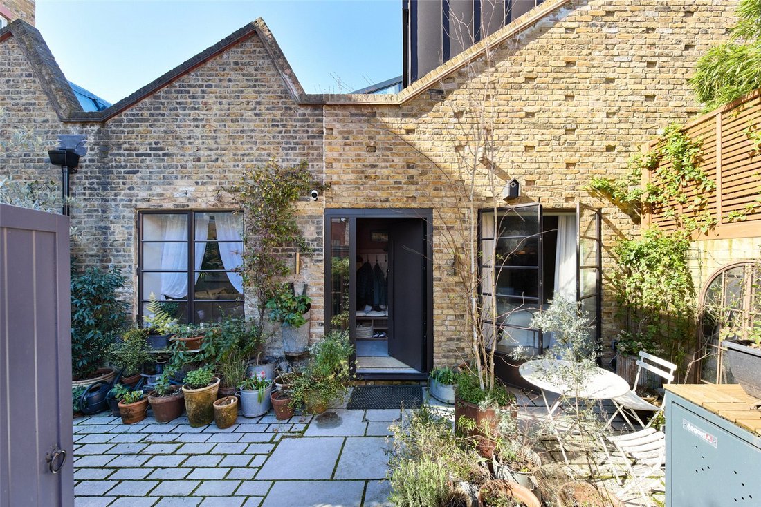 House in Ravenscourt Park, Hammersmith and Fulham, England 5 - 17618083