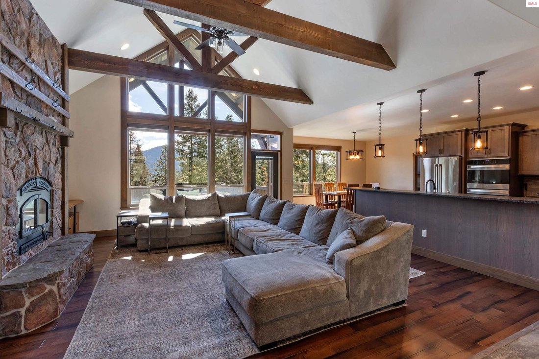 House in Sandpoint, Idaho, United States 4 - 17780197