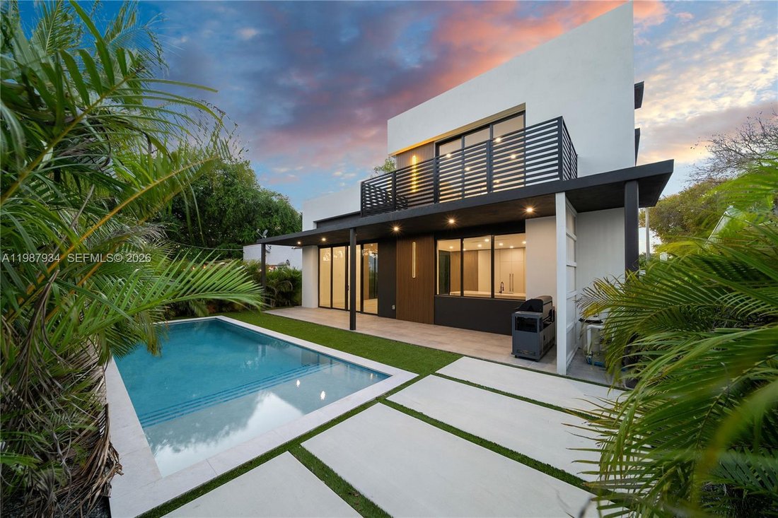 House in Miami, Florida, United States 3 - 17778706