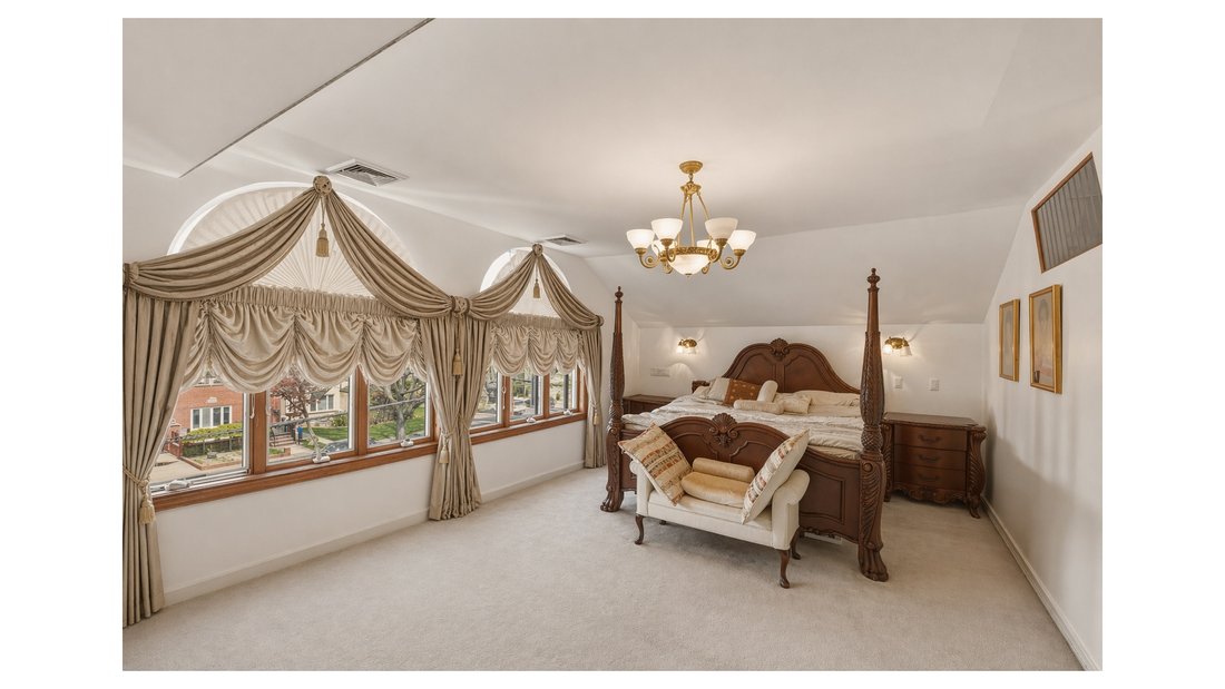 House in New York, New York, United States 5 - 17779664