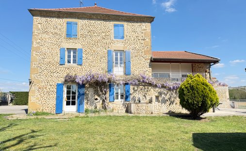 House in Chateauneuf-de-Galaure, Auvergne-Rhône-Alpes, France 1