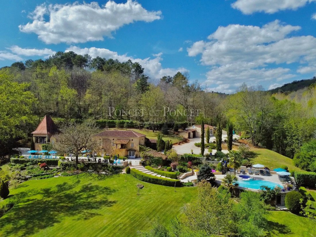 Estate in Charles de Gaulle, Cahors, France 5 - 17780033
